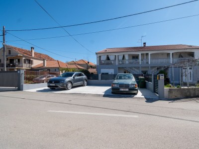 Apartment Two bedroom apartment with air-conditioning Zadar A-22871-a - Outdoor photo 11