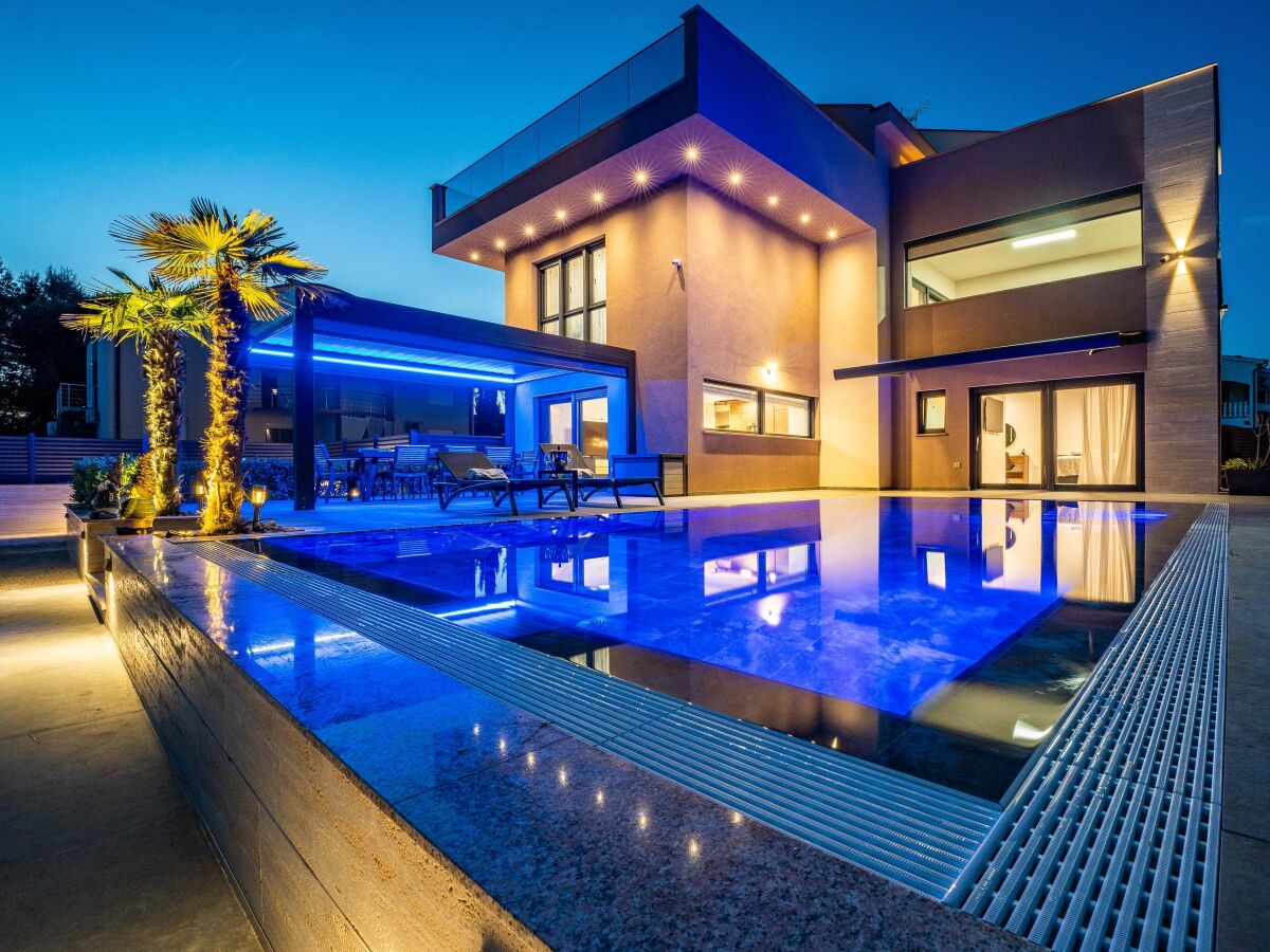 Apartment Two bedroom apartment with terrace Vir - Kozjak, Vir A-22971-a - Outdoor photo 3