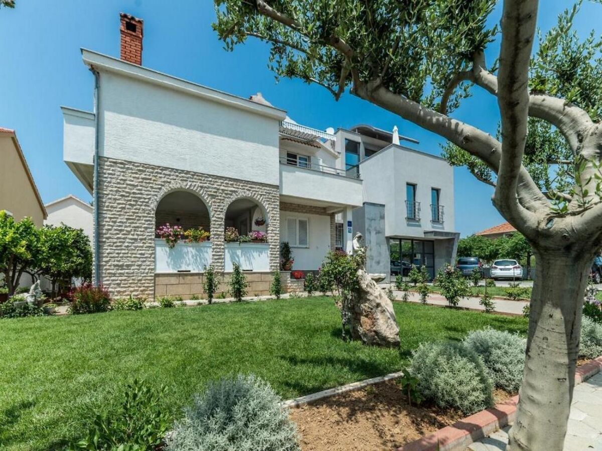 Apartment Two bedroom apartment with terrace and sea view Privlaka, Zadar A-23472-a - Outdoor photo 2