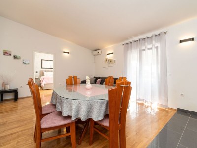 Apartment Two bedroom apartment with terrace and sea view Privlaka, Zadar A-23472-a - Outdoor photo 6