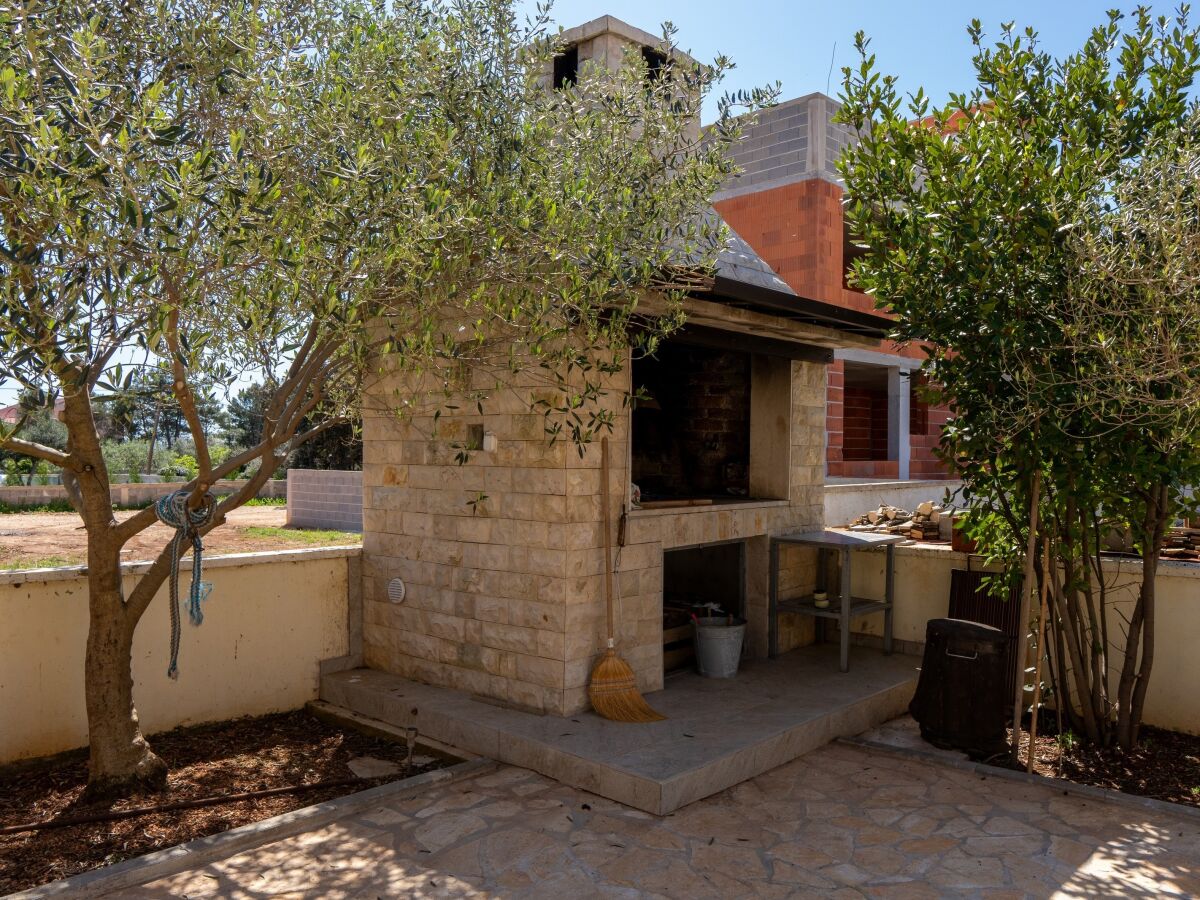 Apartment One bedroom apartment with air-conditioning Vir A-23025-b - Outdoor photo 3