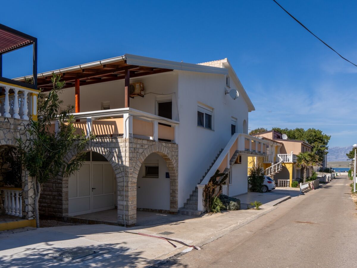 Apartment One bedroom apartment with air-conditioning Vir A-23033-b - Outdoor photo 2