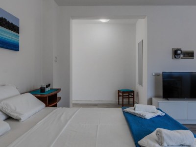 Apartment One bedroom apartment with air-conditioning Vir A-23033-b - Outdoor photo 7