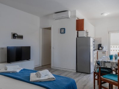 Apartment One bedroom apartment with air-conditioning Vir A-23033-b - Outdoor photo 9