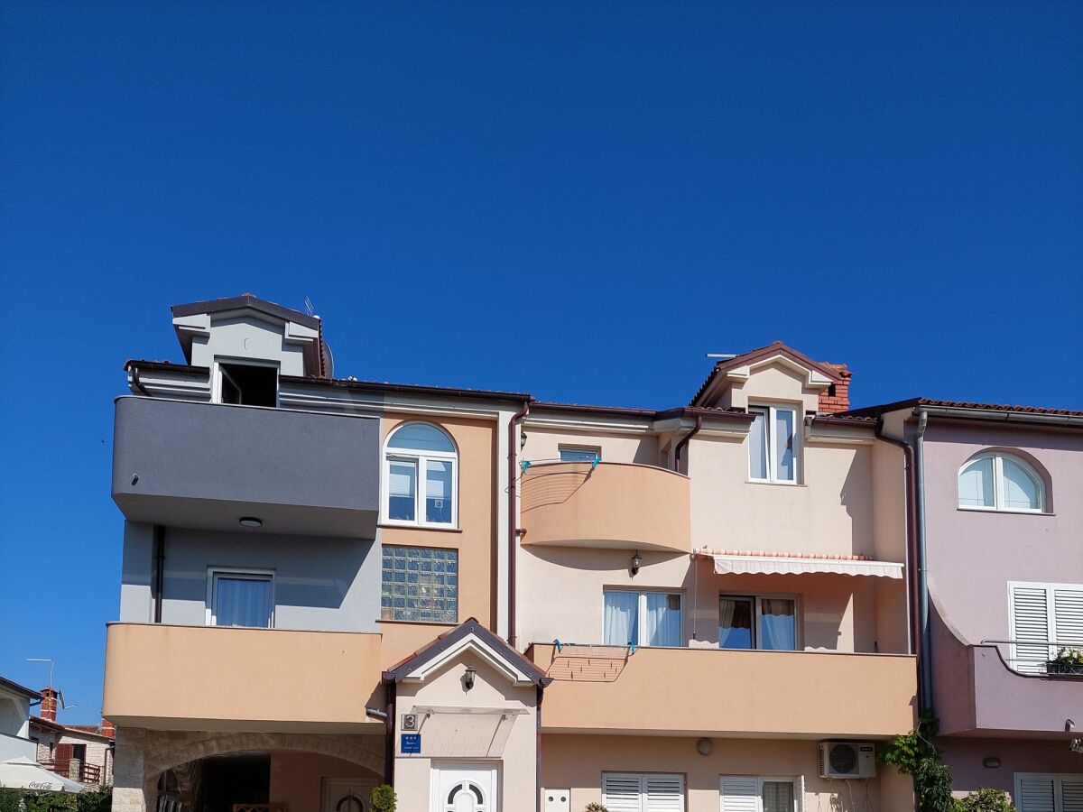 Apartment Two bedroom apartment with terrace Medulin A-23049-c