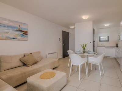 Apartment Two bedroom apartment with balcony and sea view Turčić, Krk A-23084-a - Outdoor photo 5