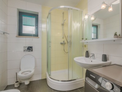 Apartment Two bedroom apartment with balcony and sea view Turčić, Krk A-23084-a - Outdoor photo 13