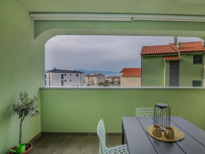 Apartment Two bedroom apartment with balcony and sea view Turčić, Krk A-23084-a - Outdoor photo 15