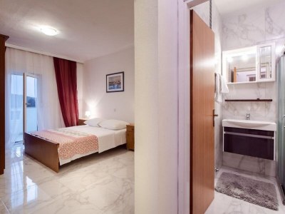 Apartment Two bedroom apartment with balcony Kampor, Rab A-23600-c - Outdoor photo 12