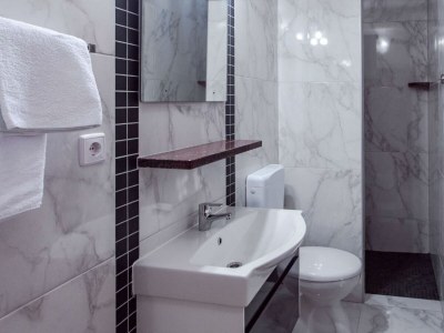 Apartment Two bedroom apartment with balcony Kampor, Rab A-23600-c - Outdoor photo 15