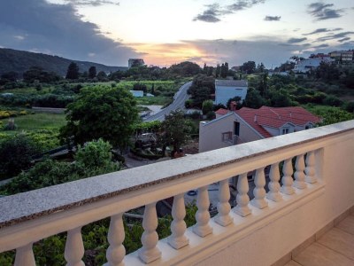 Apartment Two bedroom apartment with balcony Kampor, Rab A-23600-c - Outdoor photo 18