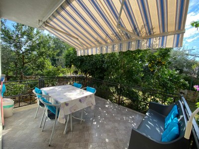 Holiday room with terrace Rovinj S-23148-a in Rovinj - Holiday room
