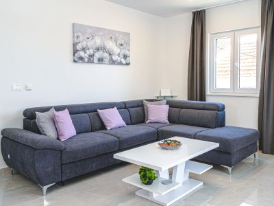 Apartment Two bedroom apartment with terrace and sea view Okrug Gornji, Čiovo A-23151-b - Outdoor photo 6