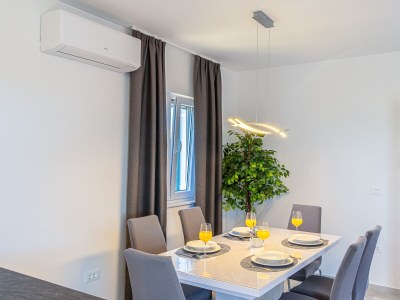 Apartment Two bedroom apartment with terrace and sea view Okrug Gornji, Čiovo A-23151-b - Outdoor photo 7