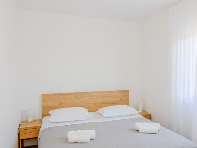 Apartment Two bedroom apartment with terrace and sea view Okrug Gornji, Čiovo A-23151-b - Outdoor photo 10