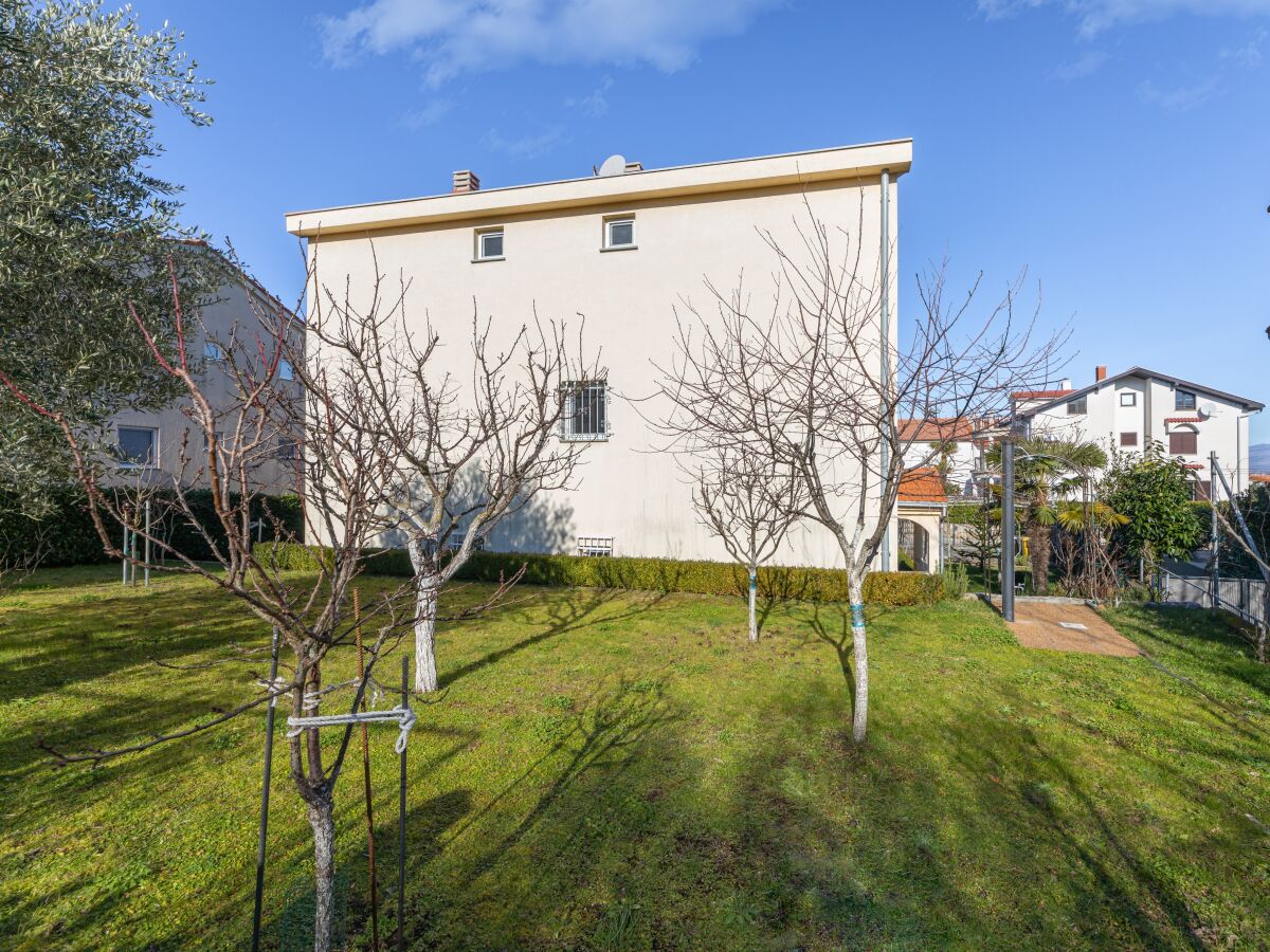 Apartment Two bedroom apartment with terrace Njivice, Krk A-23632-b - Outdoor photo 4