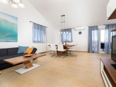 Apartment Two bedroom apartment with terrace Njivice, Krk A-23632-b - Outdoor photo 6