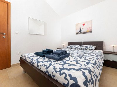 Apartment Two bedroom apartment with terrace Njivice, Krk A-23632-b - Outdoor photo 14