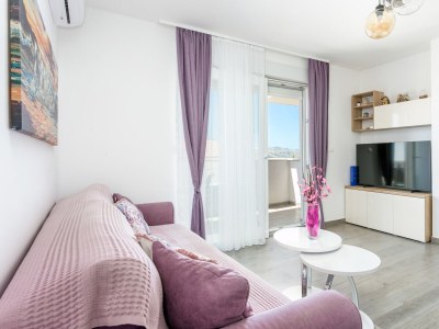 Apartment One bedroom apartment with balcony and sea view Seget Donji, Trogir A-23273-a - Outdoor photo 24