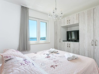 Apartment One bedroom apartment with balcony and sea view Seget Donji, Trogir A-23273-a - Outdoor photo 31