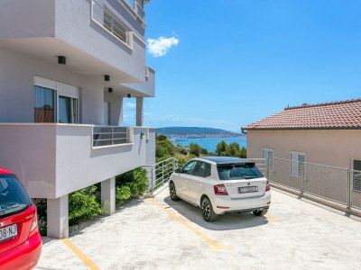 Apartment One bedroom apartment with balcony and sea view Seget Donji, Trogir A-23273-b - Outdoor photo 21
