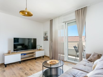 Apartment One bedroom apartment with balcony and sea view Seget Donji, Trogir A-23273-b - Outdoor photo 24
