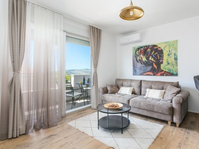 Apartment One bedroom apartment with balcony and sea view Seget Donji, Trogir A-23273-b - Outdoor photo 25
