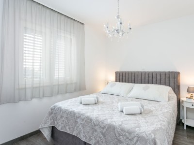 Apartment One bedroom apartment with balcony and sea view Seget Donji, Trogir A-23273-b - Outdoor photo 29