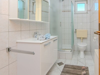 Apartment One bedroom apartment with balcony and sea view Vir A-23562-a - Outdoor photo 8