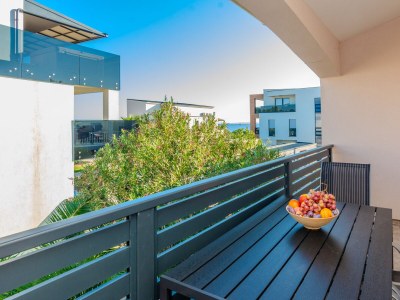 Apartment One bedroom apartment with balcony and sea view Vir A-23562-a - Outdoor photo 9