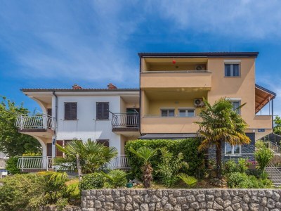 Apartment Two bedroom apartment with terrace and sea view Njivice, Krk A-23575-a - Outdoor photo 2