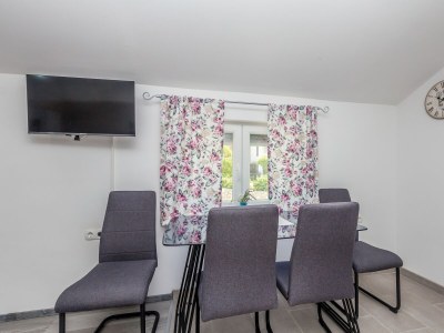 Apartment Two bedroom apartment with terrace and sea view Njivice, Krk A-23575-a - Outdoor photo 6