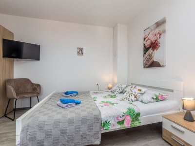 Apartment Two bedroom apartment with terrace and sea view Njivice, Krk A-23575-a - Outdoor photo 12