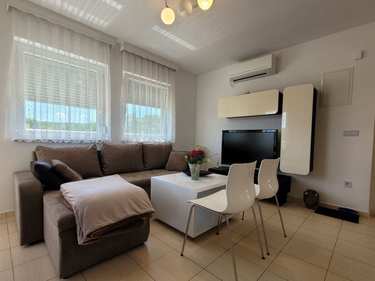 Apartment One bedroom apartment with balcony Sveti Anton, Krk A-23321-b - Outdoor photo 4