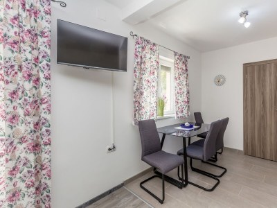 Apartment Studio flat with terrace Njivice, Krk AS-23575-a - Outdoor photo 7