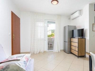 Apartment One bedroom apartment near beach Slatine, Čiovo A-23332-b - Outdoor photo 13