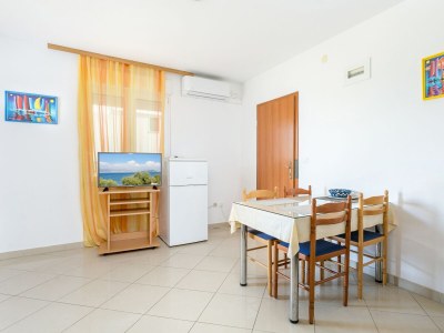 Apartment One bedroom apartment near beach Slatine, Čiovo A-23332-c - Outdoor photo 13