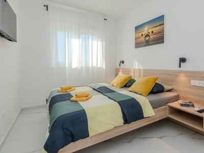 Apartment Two bedroom apartment with balcony and sea view Vir A-23385-a - Outdoor photo 16