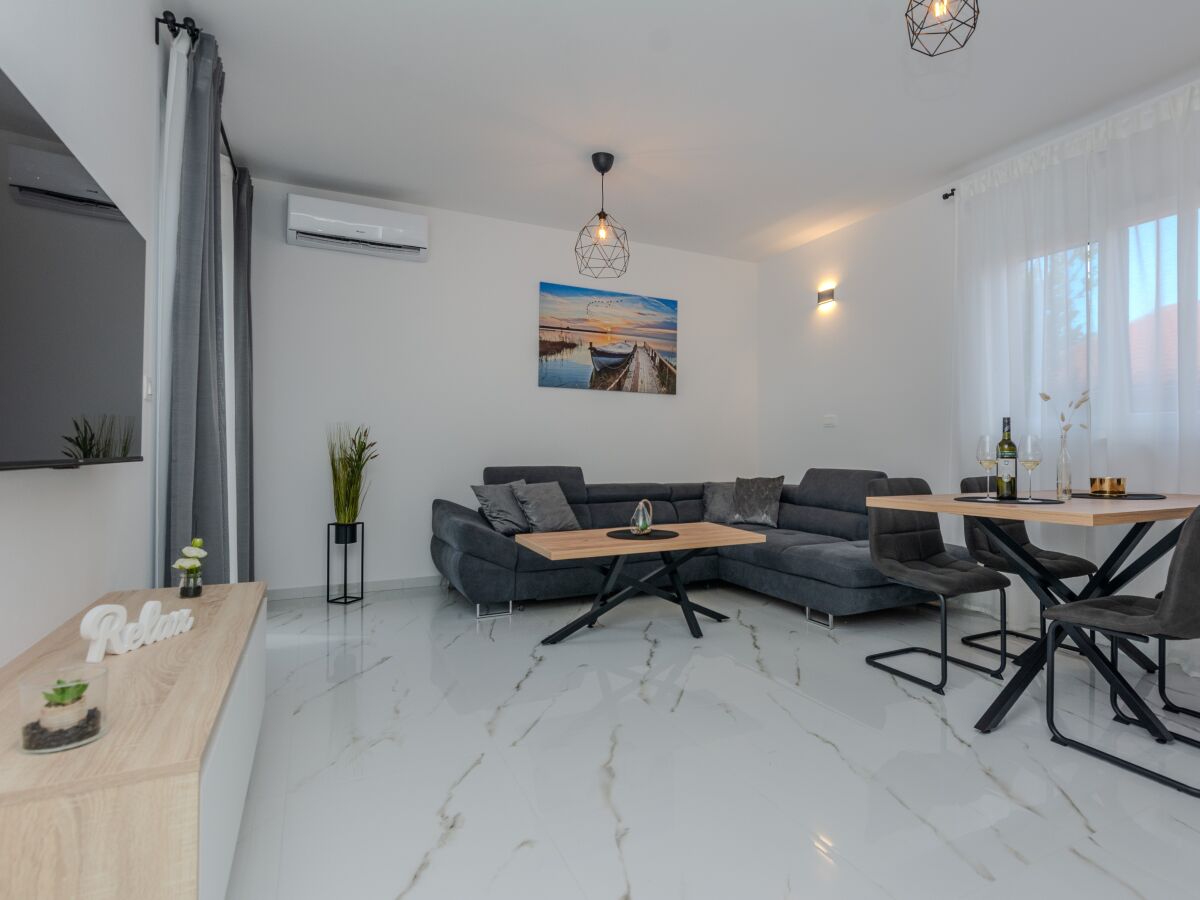 Apartment Two bedroom apartment with balcony and sea view Vir A-23385-b - Outdoor photo 5