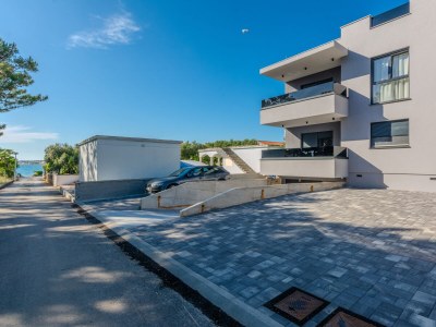 Apartment Two bedroom apartment with balcony and sea view Vir A-23385-b - Outdoor photo 2