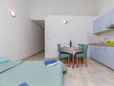 Apartment One bedroom apartment with balcony and sea view Baška Voda, Makarska A-23641-a - Outdoor photo 11