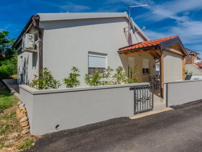 Holiday house Two bedroom house with terrace Privlaka, Zadar K-23516 - Outdoor photo 2