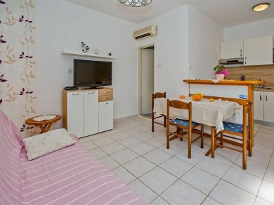 Apartment One bedroom apartment with terrace Hvar A-23674-a - Outdoor photo 13