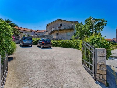 Apartment One bedroom apartment with balcony and sea view Hvar A-23674-b - Outdoor photo 8