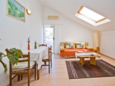 Apartment One bedroom apartment with balcony and sea view Hvar A-23674-b - Outdoor photo 12