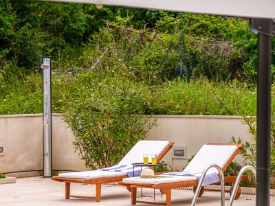 Villa Comfortable and spacious house with terrace and sea view Splitska, Brač K-23815 - Outdoor photo 11