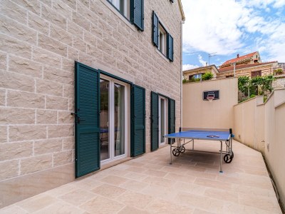 Villa Comfortable and spacious house with terrace and sea view Splitska, Brač K-23815 - Outdoor photo 14