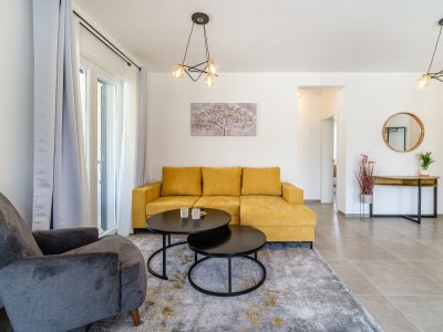 Villa Comfortable and spacious house with terrace and sea view Splitska, Brač K-23815 - Outdoor photo 25