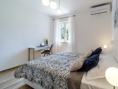 Villa Comfortable and spacious house with terrace and sea view Splitska, Brač K-23815 - Outdoor photo 53