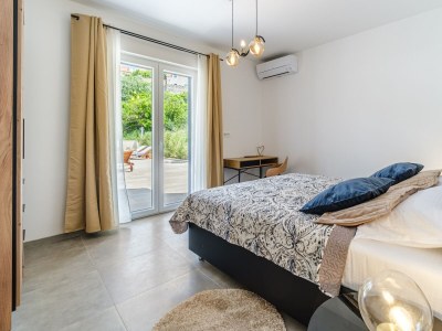 Villa Comfortable and spacious house with terrace and sea view Splitska, Brač K-23815 - Outdoor photo 58